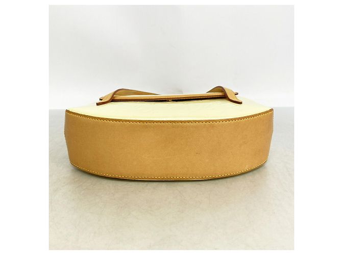 Borsa a tracolla Louis Vuitton Vernis Biscayne Bay PM Bianco - vista 3