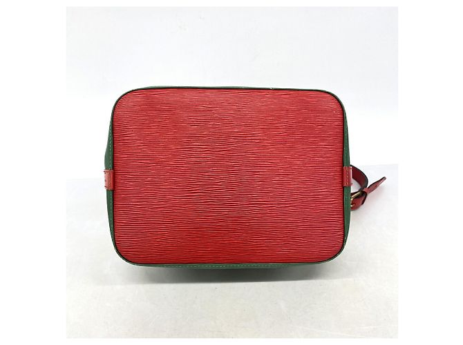 Noe Borsa a tracolla Louis Vuitton Epi Petit Noé Rosso - vista 3