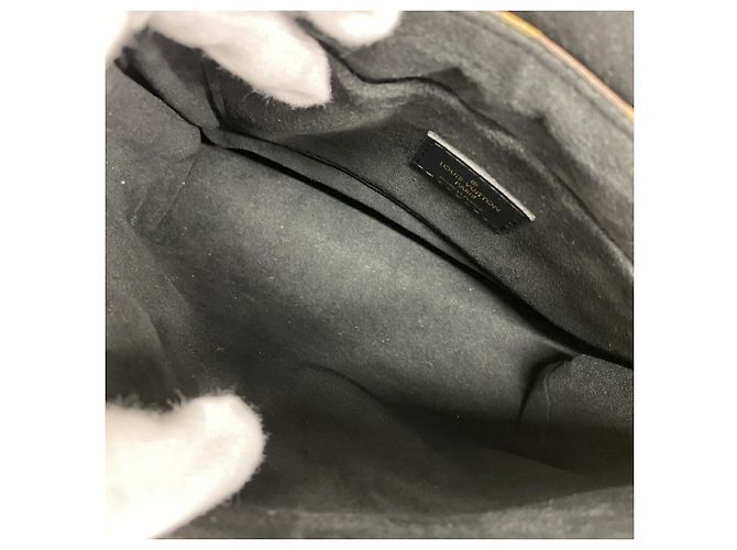 Borsa Louis Vuitton Monogram Rocky BB Nero - vista 4