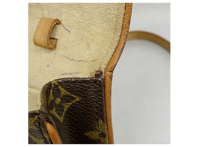 Bolso de hombro Louis Vuitton Monogram Pochette Twin GM Castaño - vista 8