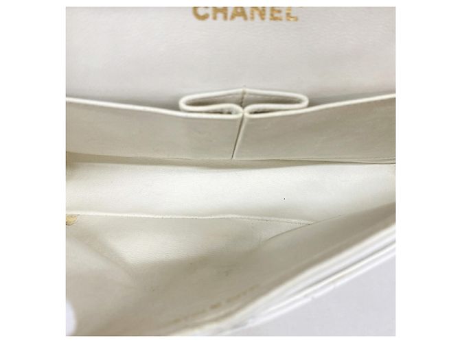 Bolsa de Ombro Chanel Matelassé Branco - vista 4