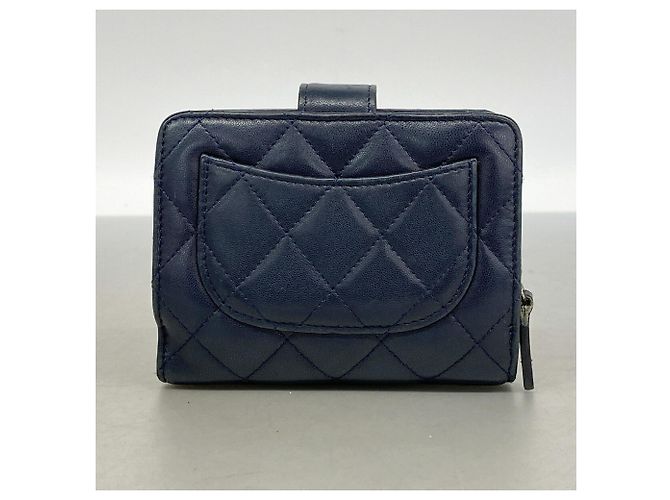 Portafoglio Chanel Matelassé in pelle di agnello blu navy - vista 9