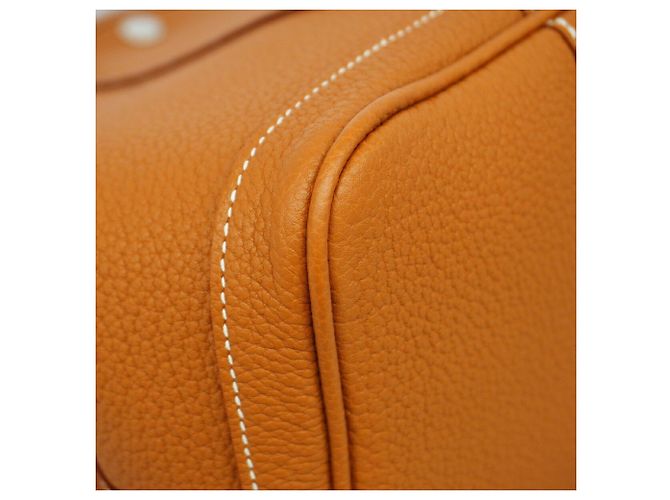 Hermès Bolso Tote Hermes Garden PM Dorado - vista 6