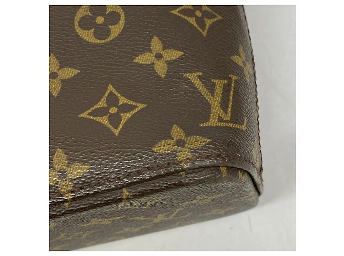 Louis Vuitton Monogram Luco Tote Bag Brown - view 6