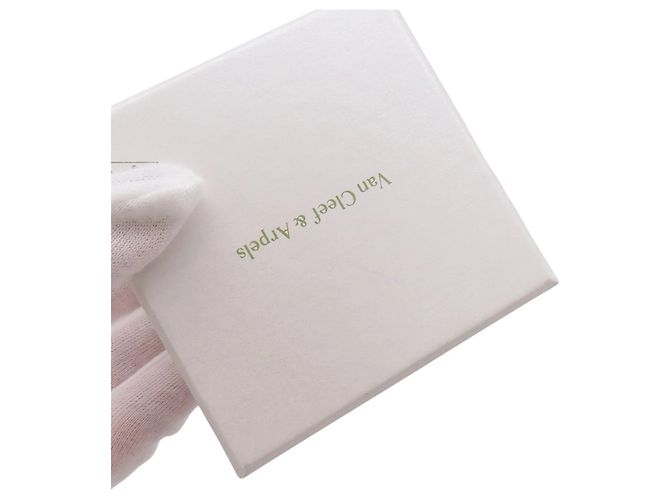 Orecchini Van Cleef & Arpels Lucky Spring Plum Blossom - vista 7