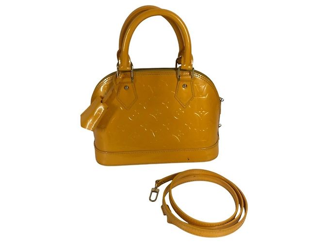 Borsa Louis Vuitton Monogram Vernis Alma BB Giallo - vista 15