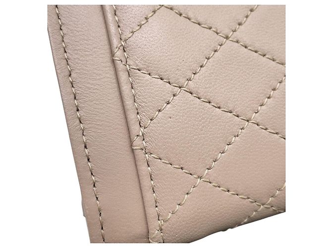 Tarjetero de piel de cordero Yves Saint Laurent Beige - vista 6