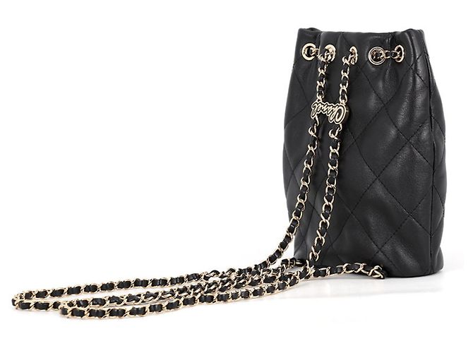 Chanel Matelassé Rucksack Schwarz - Ansicht 2