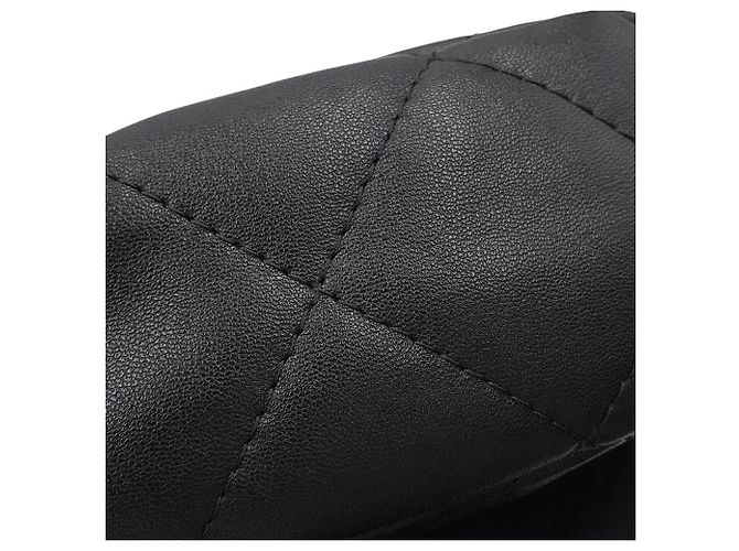 Chanel Matelassé Rucksack Schwarz - Ansicht 8