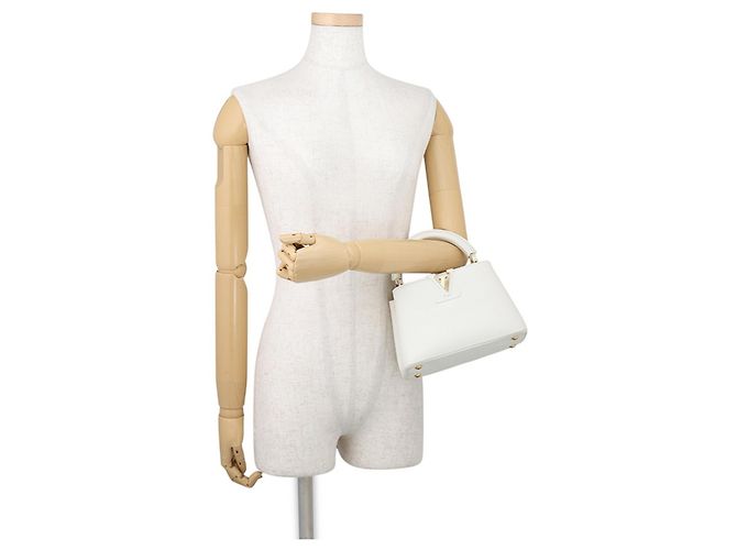 Borsa Louis Vuitton Capucines MINI Bianco - vista 4