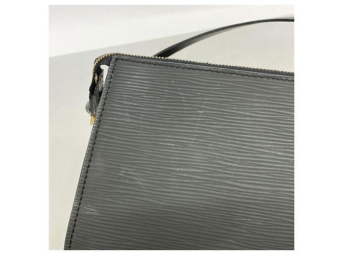 Louis Vuitton Epi Pochette Accessoires M52942 Pouch Black - view 7