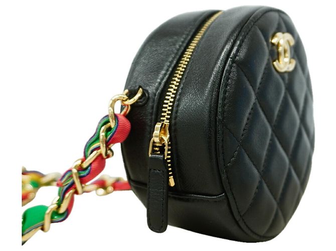Borsa a tracolla Chanel Matelassé con catena Nero - vista 2