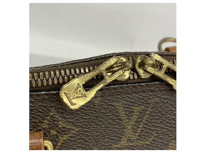 Louis Vuitton Alma Monogram Handtasche Braun - Ansicht 8