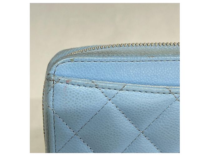 Monedero Chanel de piel de becerro granulada azul claro - vista 7