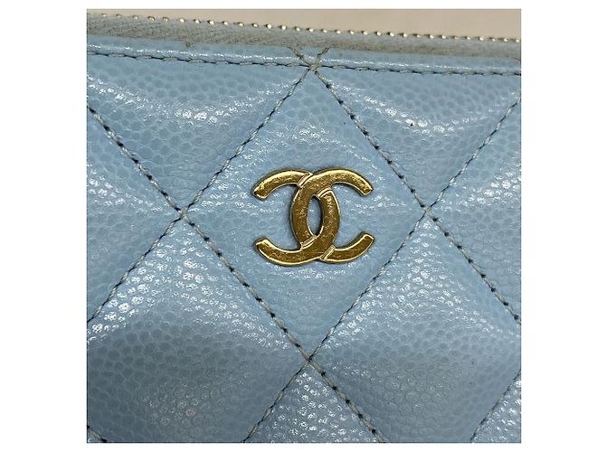 Monedero Chanel de piel de becerro granulada azul claro - vista 9