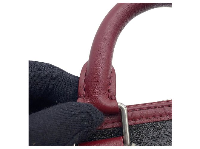 Sac à main Louis Vuitton Monogram Shearling Keepall Bandoulière 25 Noir - vue 12