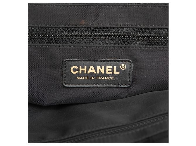 Bolso Tote Chanel Black New Travel Line Nylon Negro - vista 5