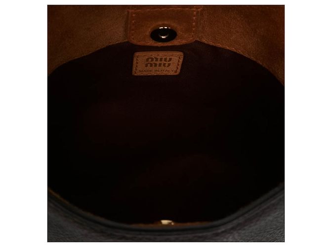 Borsa a tracolla Miu Miu in pelle martellata marrone Marrone scuro - vista 4