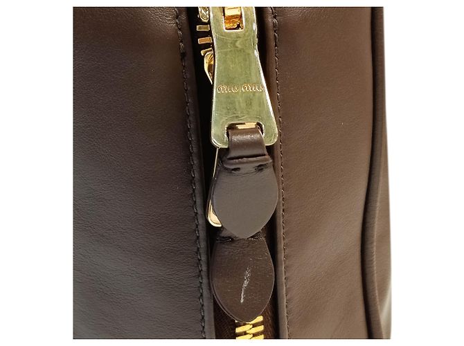 Miu Miu Beau Handtasche Large aus braunem Kalbsleder mit Logo Dunkelbraun - Ansicht 6