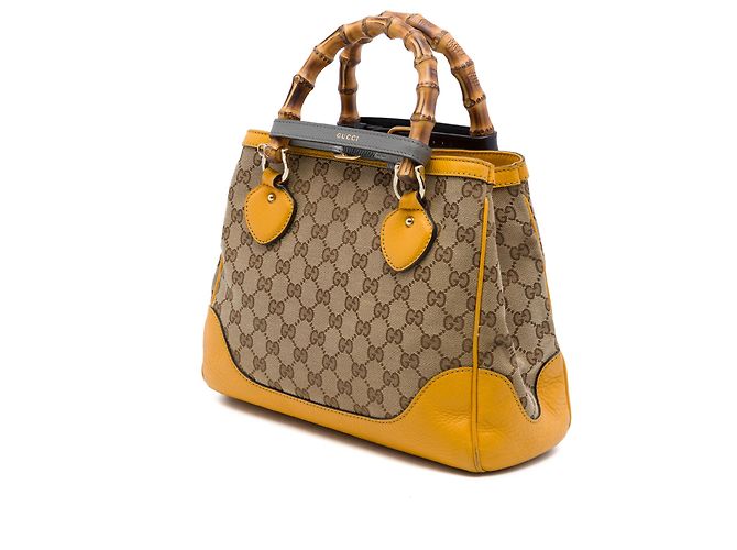 Borsa a mano Gucci Diana con manico in bambù in tela GG beige - vista 2