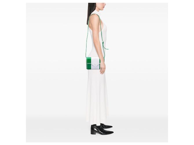 Valentino Borsa a Tracolla Rockstud Medium in Pelle Colorblock Bianca con Chiusura - vista 6