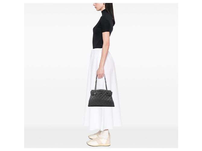 Sac Chanel Coco Loop Tote Petit en Agneau Matelassé Gris Marron Gris anthracite - vue 7