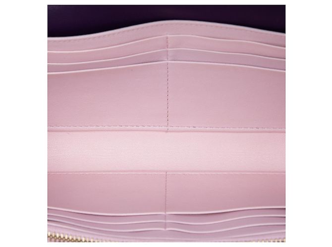 Portafoglio con catena Lady Dior in pelle d'agnello Cannage viola Dior Porpora - vista 4