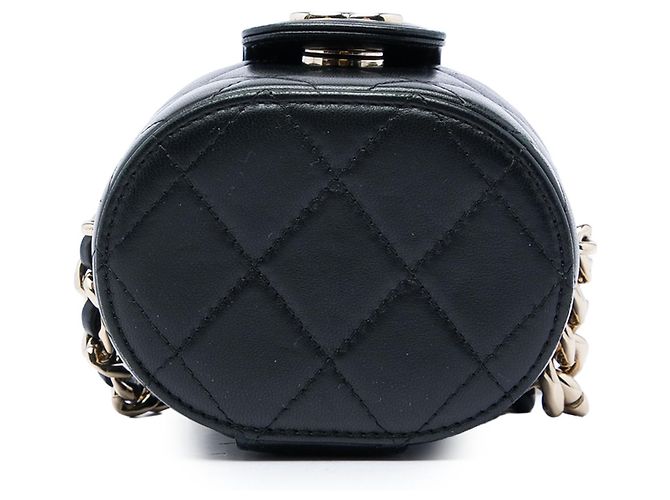 Chanel Mini Round Vanity Case aus schwarzem gestepptem Lammleder mit Kette - Ansicht 3