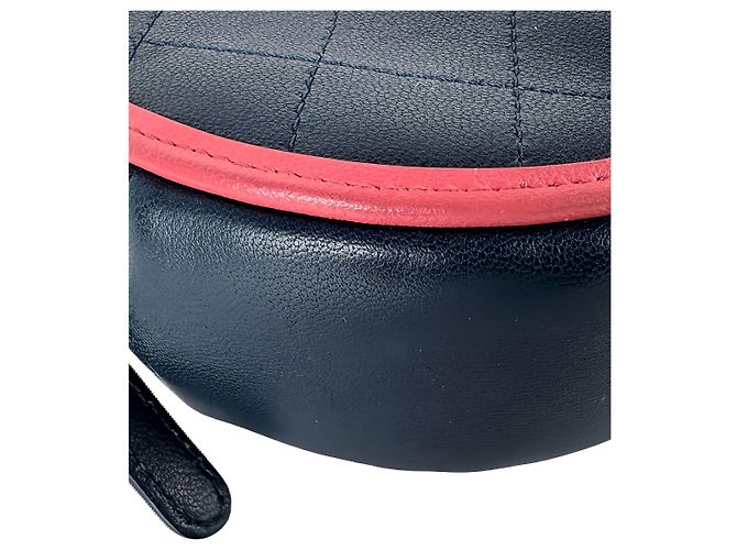 Pochette ronde Chanel Blue Quilted Lambskin Color Pop avec chaîne Bleu Bleu Marine - vue 8