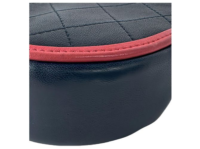 Pochette ronde Chanel Blue Quilted Lambskin Color Pop avec chaîne Bleu Bleu Marine - vue 9