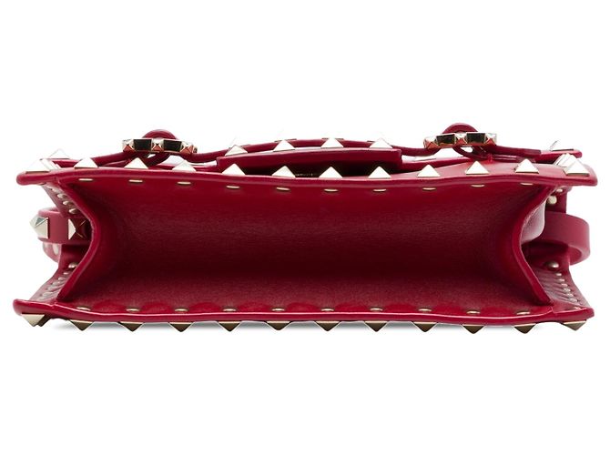 Borsa a tracolla Valentino Rockstud in vitello rosso con patta e fibbia - vista 3