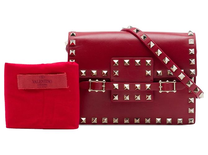 Borsa a tracolla Valentino Rockstud in vitello rosso con patta e fibbia - vista 7