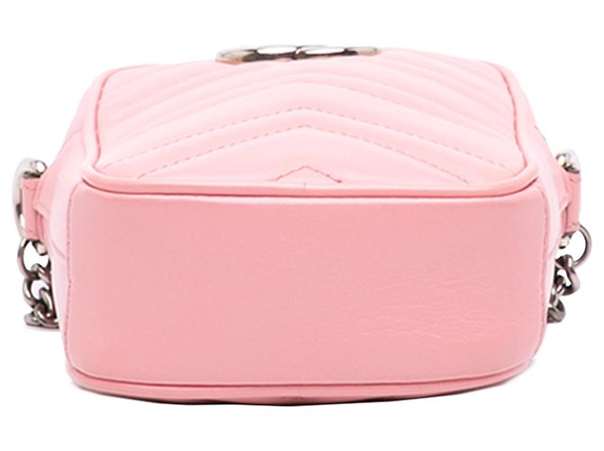 Gucci Mini GG Marmont in pelle matelassé rosa a tracolla - vista 3
