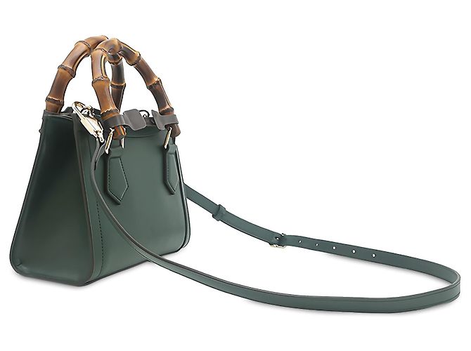 Sac à main Gucci Diana Mini en cuir de veau vert avec anse en bambou - vue 2