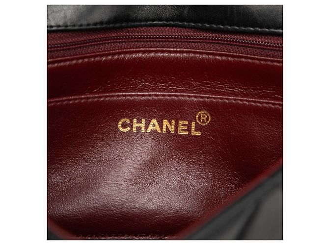 Chanel Black Small Lambskin Diana Flap Nero - vista 5