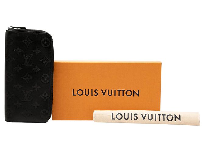 Cartera larga Louis Vuitton Black Monogram Shadow Vertical Zippy Negro - vista 8