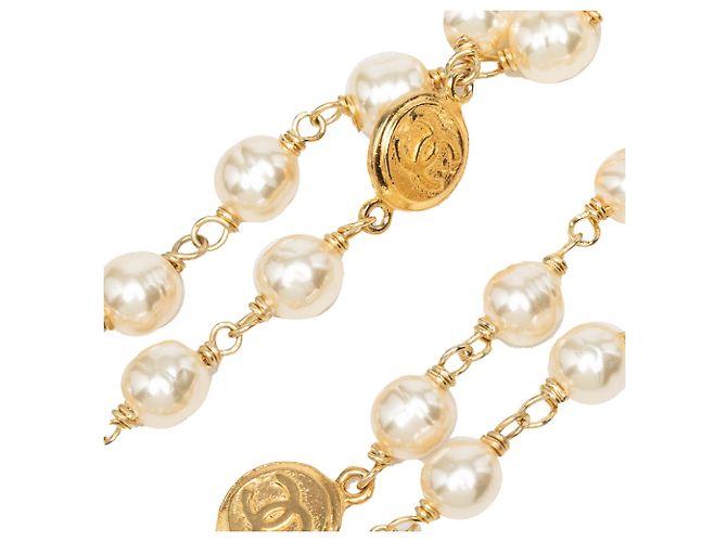 Collana Chanel White CC placcata oro e perle finte Bianco - vista 2