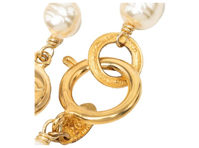 Collana Chanel White CC placcata oro e perle finte Bianco - vista 3