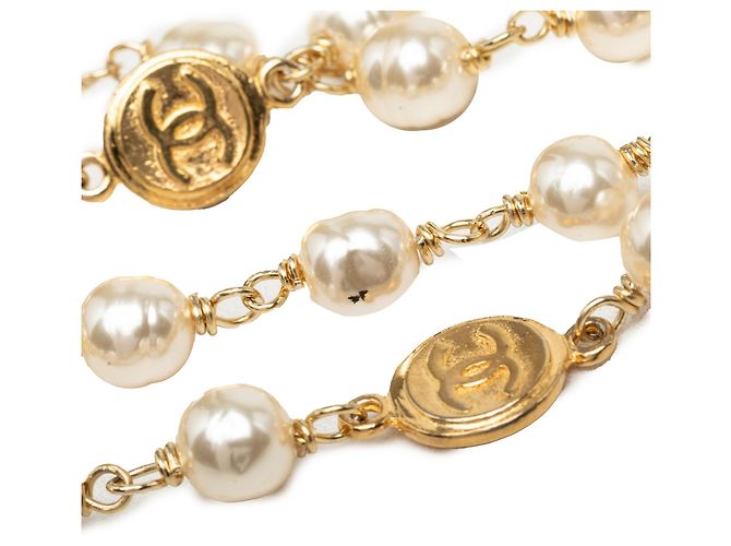 Collana Chanel White CC placcata oro e perle finte Bianco - vista 6