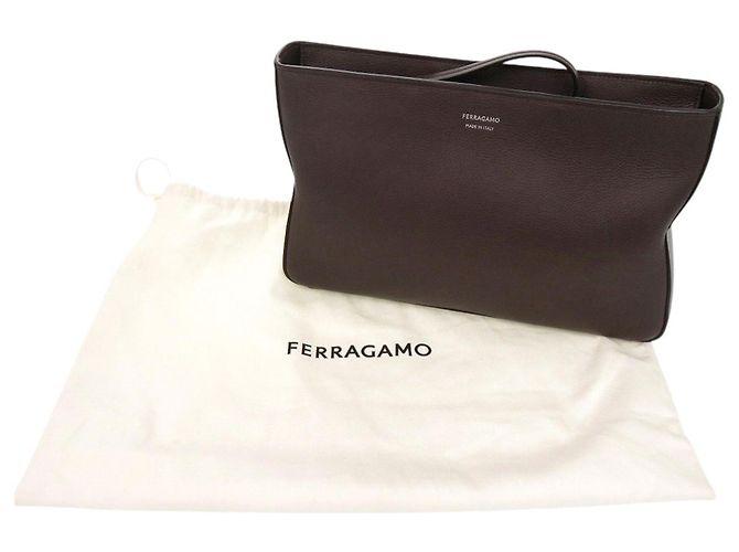 Salvatore Ferragamo Ferragamo Soft Pouch aus braunem Leder Dunkelbraun - Ansicht 12