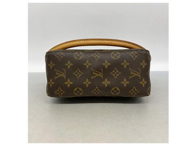 Bolsa de Ombro Louis Vuitton Monogram Looping MM Marrom - vista 3