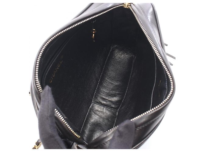 Borsa a tracolla Chanel Triple Coco Mark con nappina Nero - vista 3