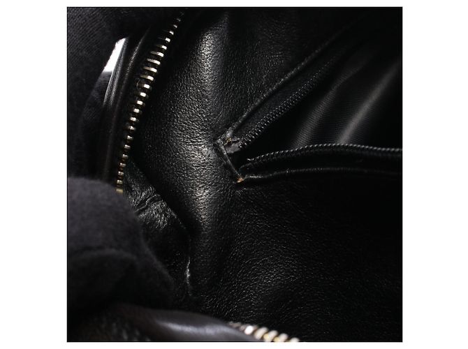 Borsa a tracolla Chanel Triple Coco Mark con nappina Nero - vista 7