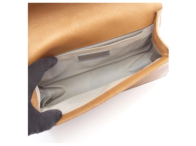 Borsa a tracolla Chanel Boy Dubai Limited Edition Marrone - vista 3