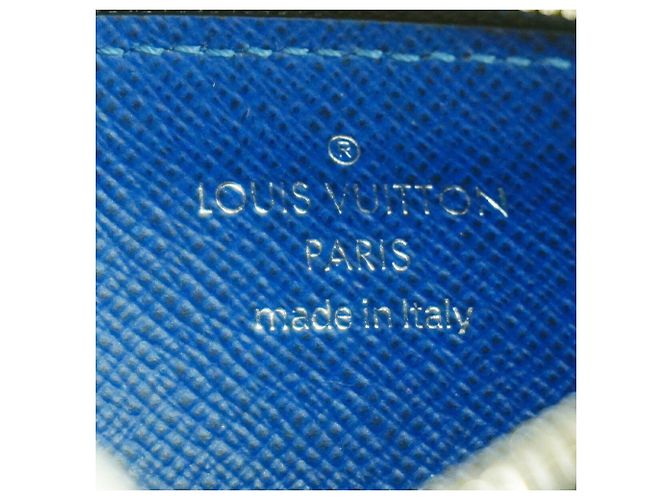 Portacarte e monete Louis Vuitton Taigarama Blu - vista 4