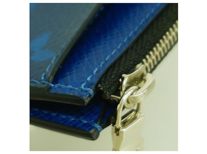 Portacarte e monete Louis Vuitton Taigarama Blu - vista 5