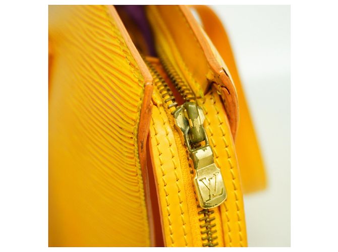 Borsa a tracolla Louis Vuitton Epi Saint Jacques Giallo - vista 10