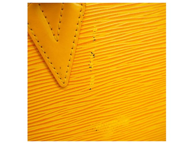 Borsa a tracolla Louis Vuitton Epi Saint Jacques Giallo - vista 8