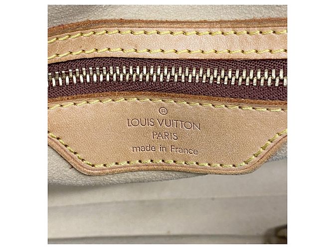 Bolsa de Ombro Louis Vuitton Monogram Cite GM Marrom - vista 5