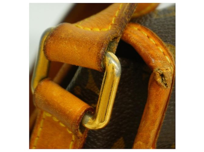 Borsa a tracolla Louis Vuitton Monogram Menilmontant PM Marrone - vista 7